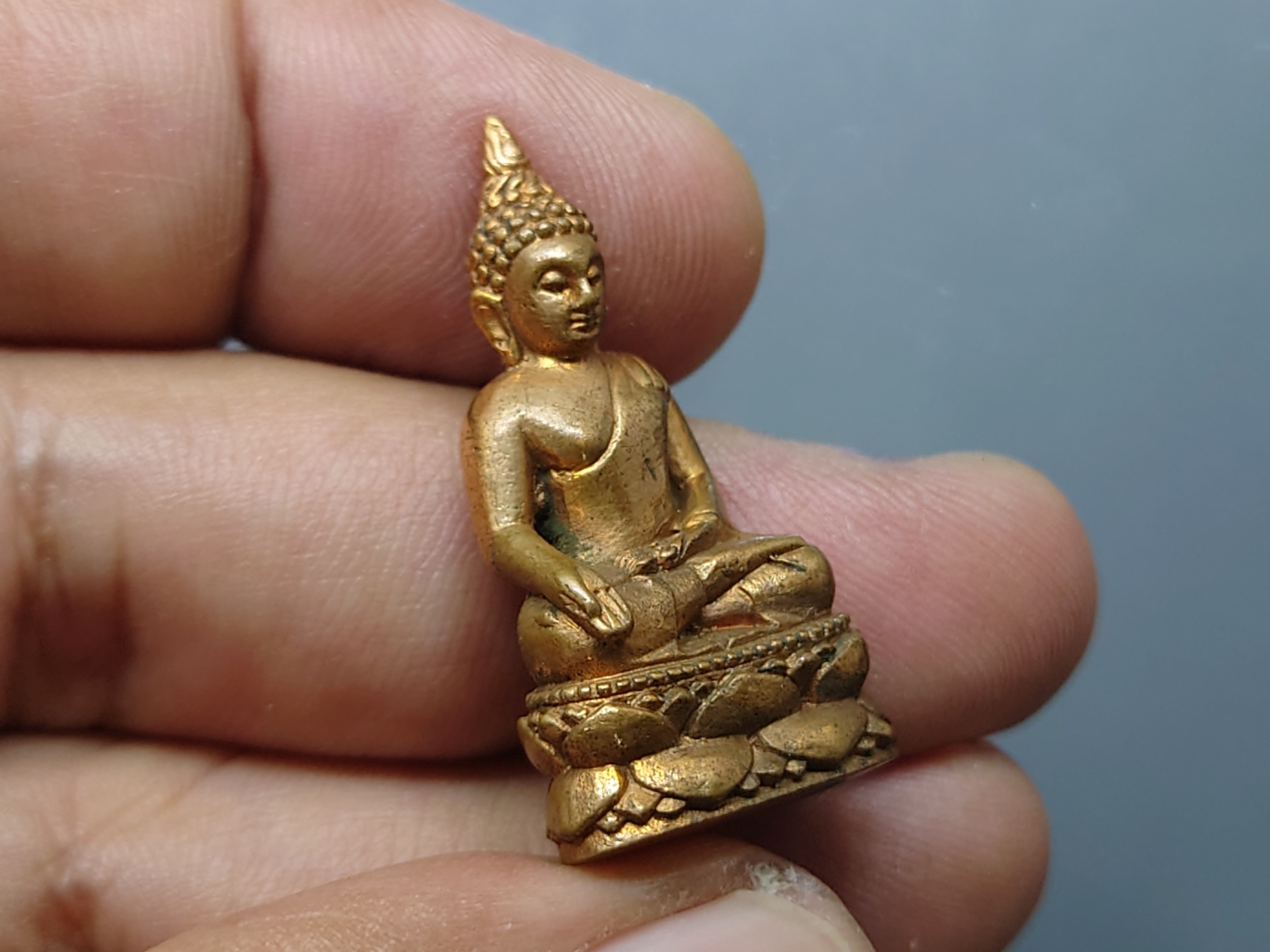 พระกริ่ง-พระชัยวัฒน์ พระไพรีพินาศ เนื้อทองแดงผิวไฟ สมเด็จพระญาณสังวรฯ ทรงแผ่เมตตาอธิษฐานจิตเดี่ยว วัดบวรนิเวศวิหาร พ.ศ.2542 พร้อมกล่องเดิม