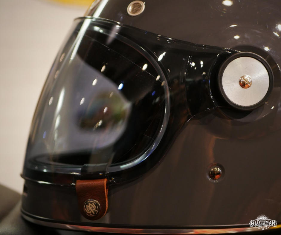 หมวกกันน็อคเต็มใบ Moto twist AP สีเทาเงา (สอบถามก่อนสั่งซื้อ)