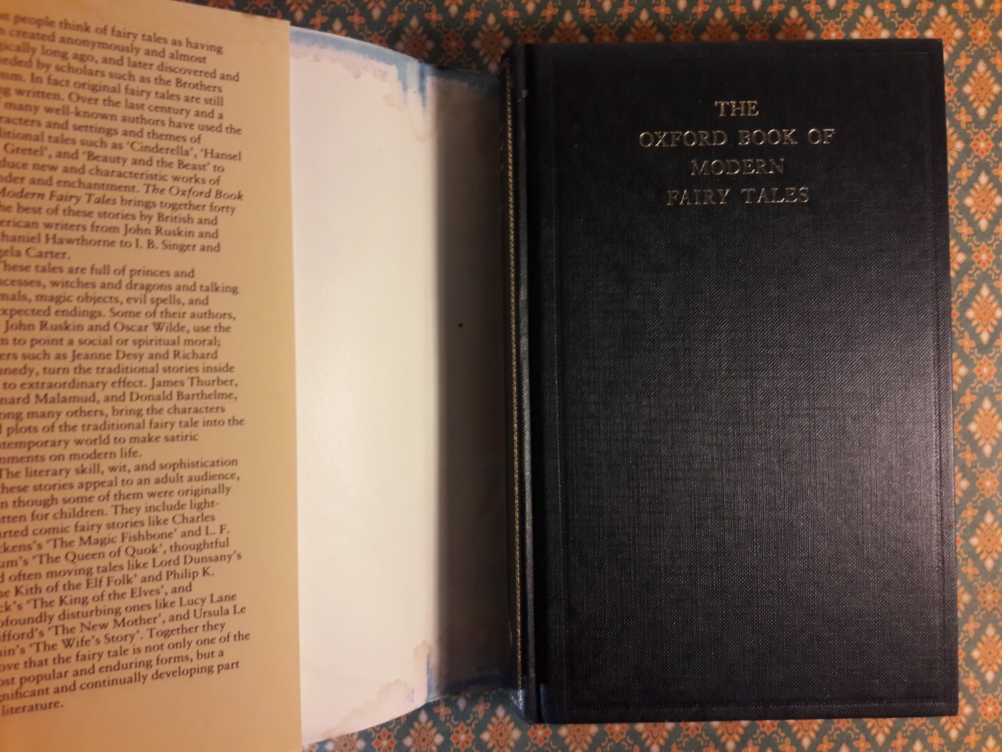 THE OXFORD BOOK OF MODERN FAIRY TALES