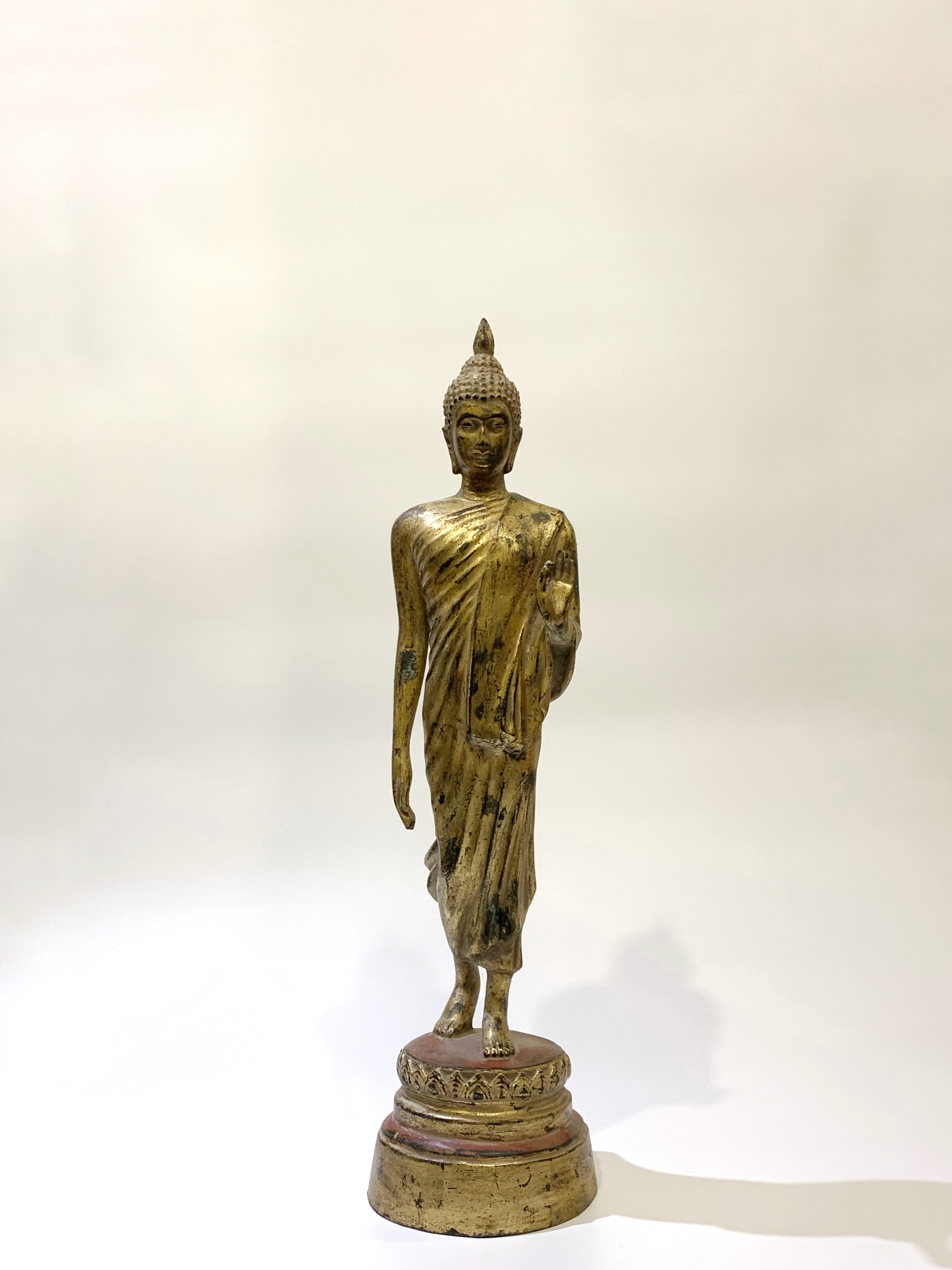 พระพุทธรูป พระศรีศากยะทศพลญาณ หน้าตัก 9" ต้นแบบพระประธานพุทธมณฑลสุทรรศน์ ออกแบบโดย ศาสตราจารย์ ศิลป์ พีระศรี จัดสร้างปี พ.ศ.2525