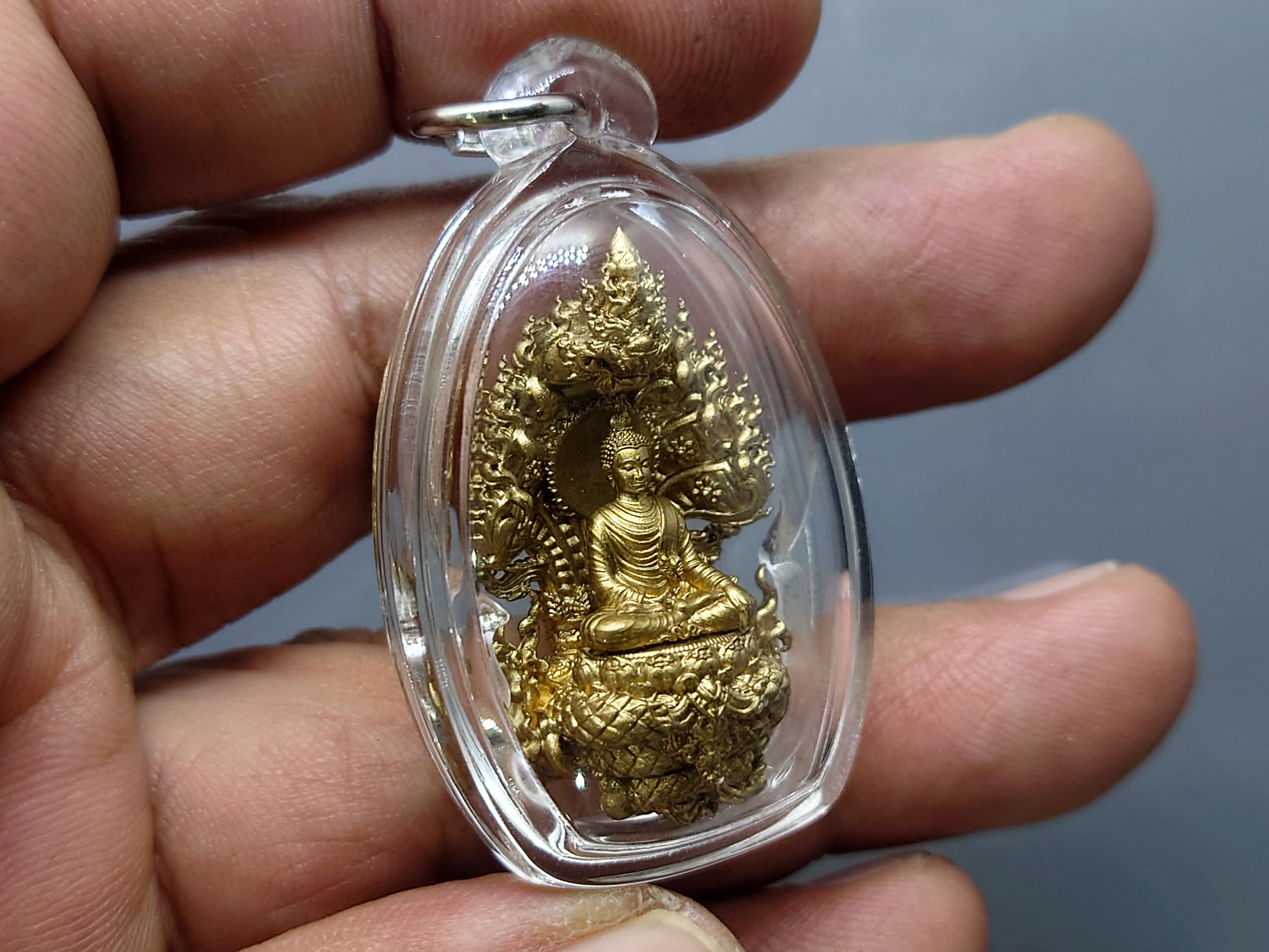 เหรียญหล่อนาคปรกพุทธศิลป พระพุทธสุขนิรันตร์ เนื้อบรอนซ์ พิมพ์เล็ก สร้าง 99 องค์ วัดสิรินธรเทพรัตนาราม พ.ศ.2563 กล่องเดิม