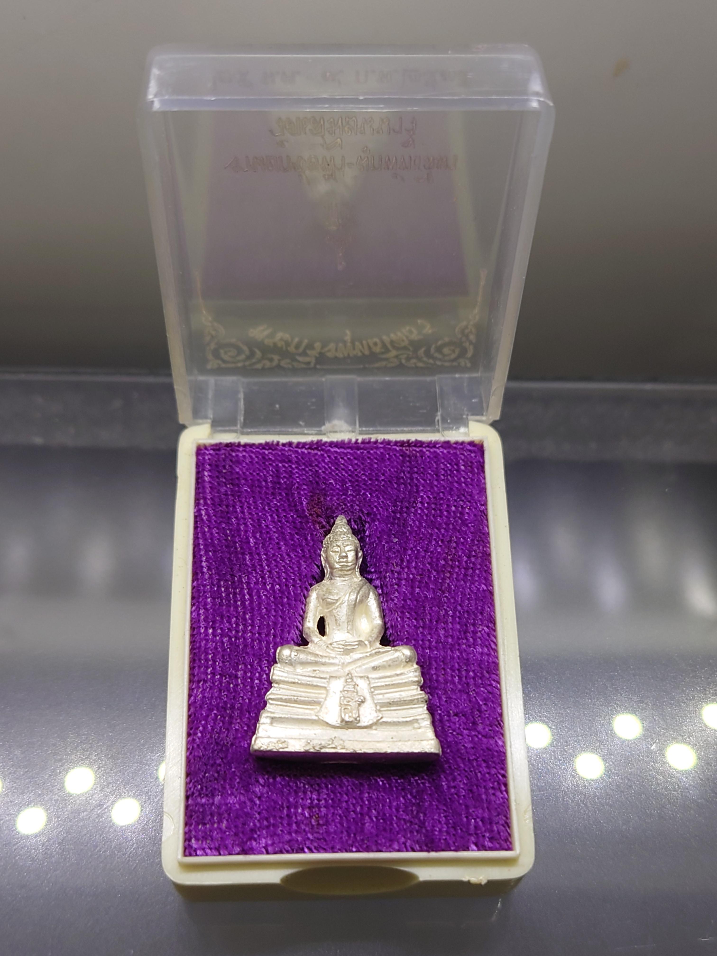 พระกริ่งพุทธโสธร เนื้อเงิน งานยกช่อฟ้า-ผูกพัทธสีมา วัดเสมียนนารี ปี2535 พร้อมกล่องเดิม