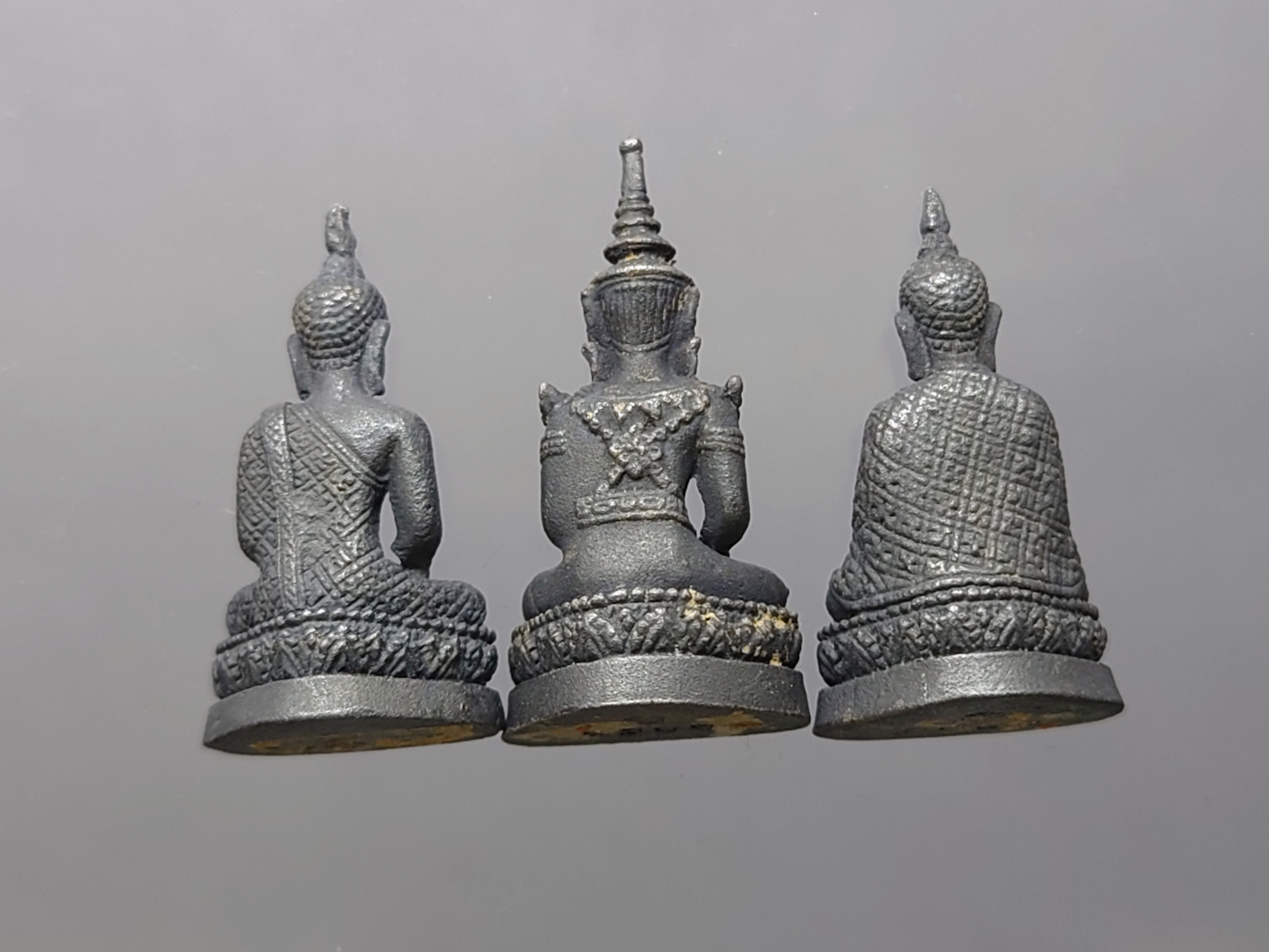 พระแก้วมรกต ชุด 3 ฤดู สธ.เนื้อนวะโลหะ มูลนิธิสิรินธรราชวิทยาลัย สร้าง วัดบวรนิเวศวิหาร ปี2538 พร้อมกล่องเดิม