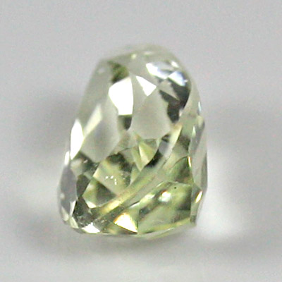 **ขายแล้ว**แอมบลิโกไนท์ (Amblygonite) 1.56 กะรัต พลอยหายาก สีเหลืองอ่อน จากบราซิล