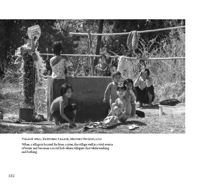 Riverbooks หนังสือประวัติศาสตร์ : Catching the light A Journey across Myanmar