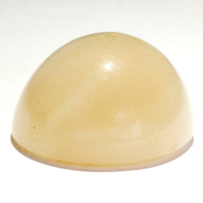 **ขายแล้ว**มูนสโตนตาแมว หรือ มุกดาหารตาเเมว (Cat's eye Moonstone) 9.04 กะรัต สีส้ม เนื้อเนียน มีตาเเมว