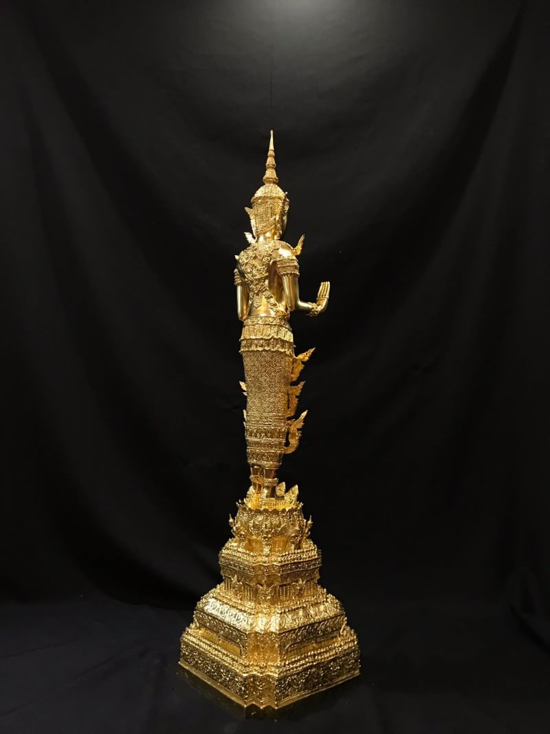 พระพุทธรูปปางห้ามสมุทรทรงเครื่องจักรพรรดิ์ วัดอรุณราชวรารามราชวรมหาวิหาร ปี พ.ศ.2539