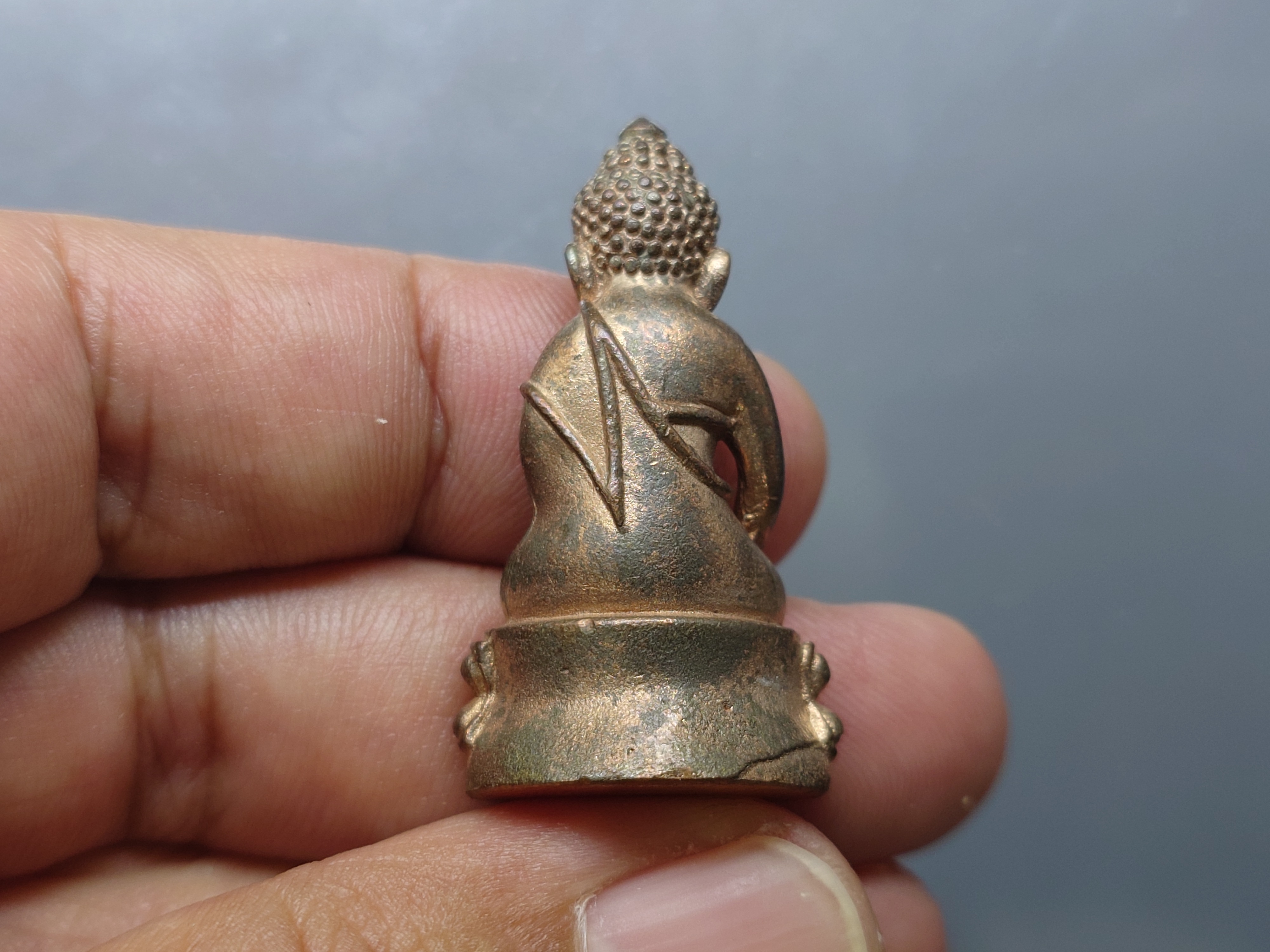 พระกริ่งหลวง เนื้อนวะโลหะ ตอกโค๊ต พิธีสมโภช 76 จังหวัด วัดสุทัศนเทพวราราม ปี2549 พร้อมกล่องเดิม