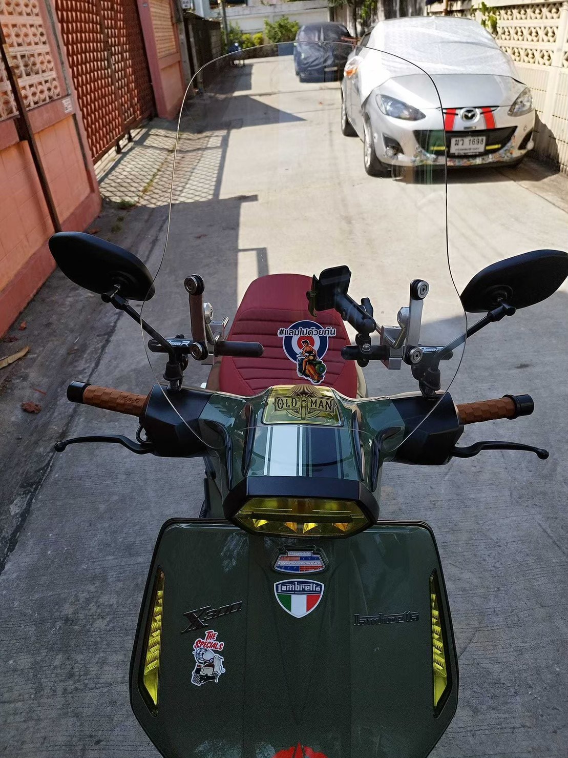 ชิวหน้า ไฟกลม ทรงสูง 47 ซม. สีใส