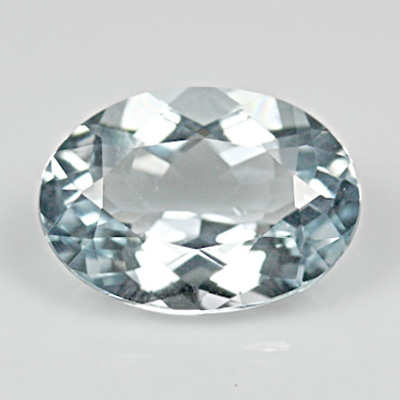 อความารีน (Aquamarine) 1.33 กะรัต รูปไข่ สีฟ้าอ่อน น้ำทะเล