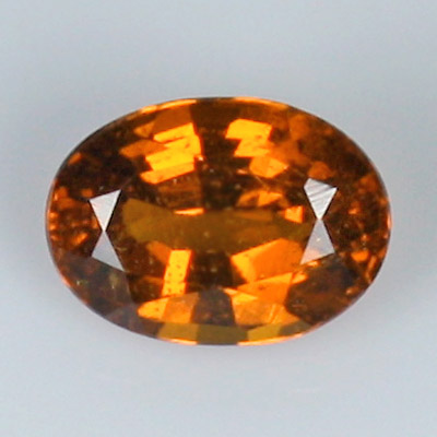 **ขายแล้ว**โกเมนสีส้มหรือสเปซซาไทท์ (Spessartite Garnet) 0.59 กะรัต เล็กๆ น่ารัก