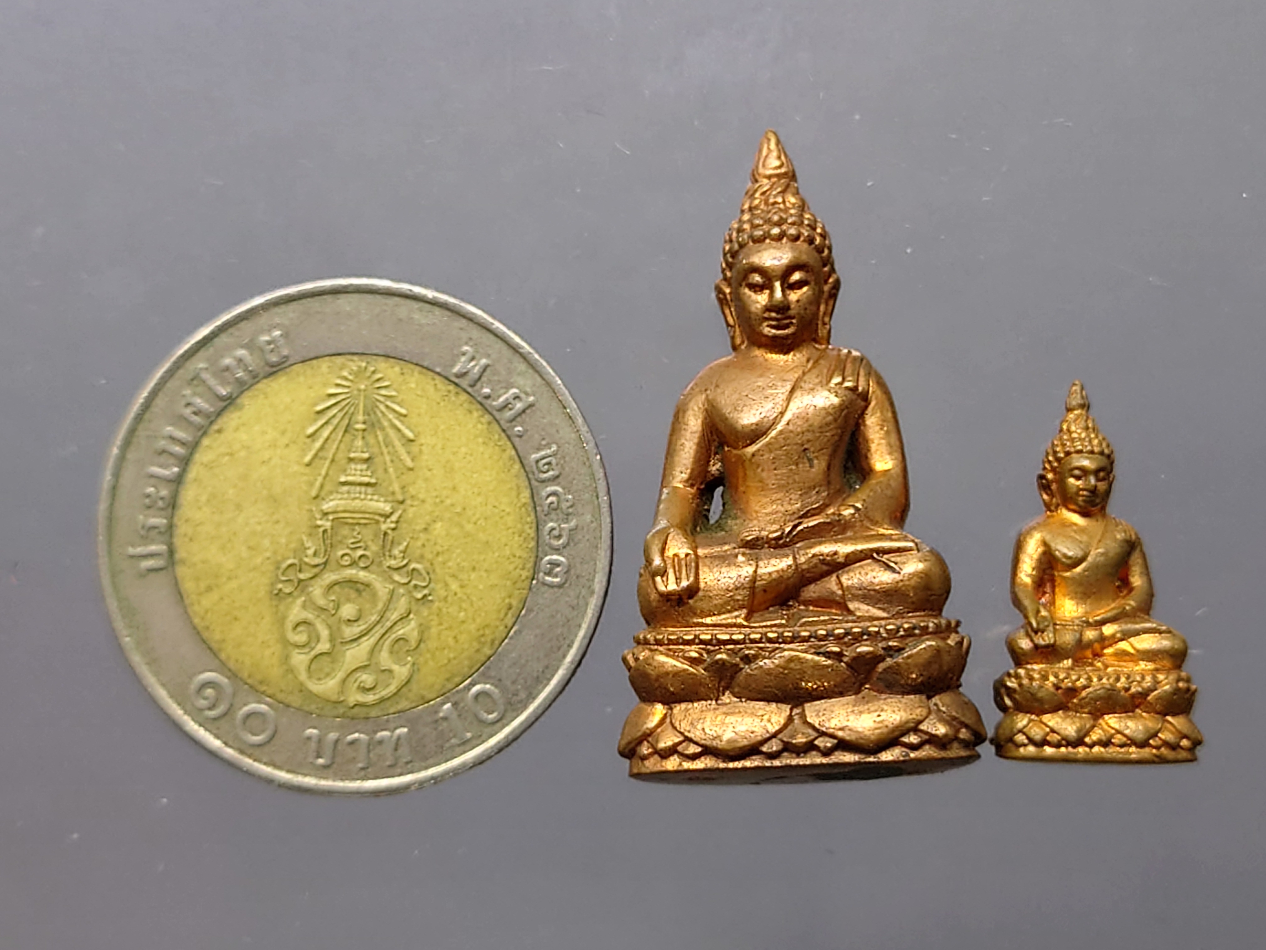 พระกริ่ง-พระชัยวัฒน์ พระไพรีพินาศ เนื้อทองแดงผิวไฟ สมเด็จพระญาณสังวรฯ ทรงแผ่เมตตาอธิษฐานจิตเดี่ยว วัดบวรนิเวศวิหาร พ.ศ.2542 พร้อมกล่องเดิม