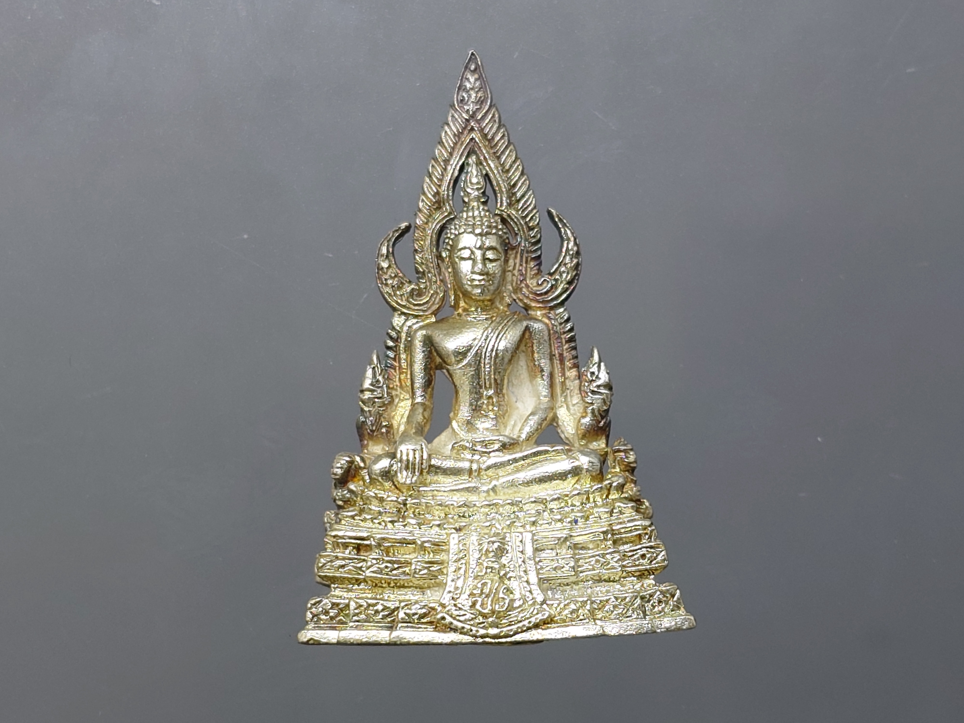 พระกริ่ง พระพุทธชินราช ภปร เนื้อเงิน (พิมพ์ ใหญ่ สูง 3.2 ซ.ม.) รุ่นปฎิสังขรณ์ วัดพระศรีมหาธาตุๆ จ.พิษณุโลก ปี2535 ตลับเดิม