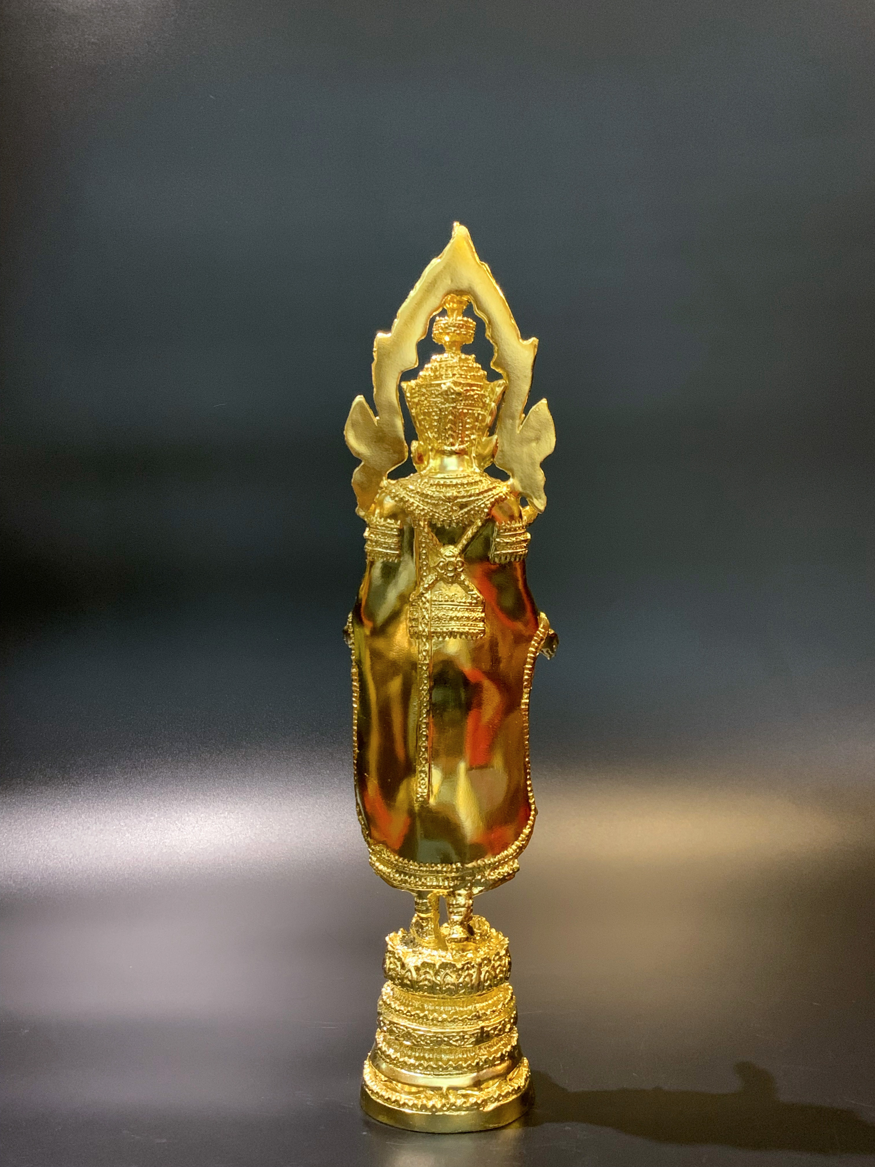พระพุทธมหาจักรพรรดิ ปางเปิดโลก หน้าตัก 5 นิ้ว วัดกษัตราธิราชวรวิหาร จ.อยุธยา