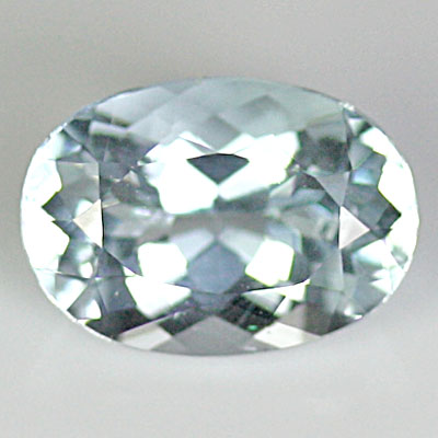 อความารีน (Aquamarine) 1.81 กะรัต สีฟ้าอ่อนน้ำทะเล รูปไข่ ไฟดี