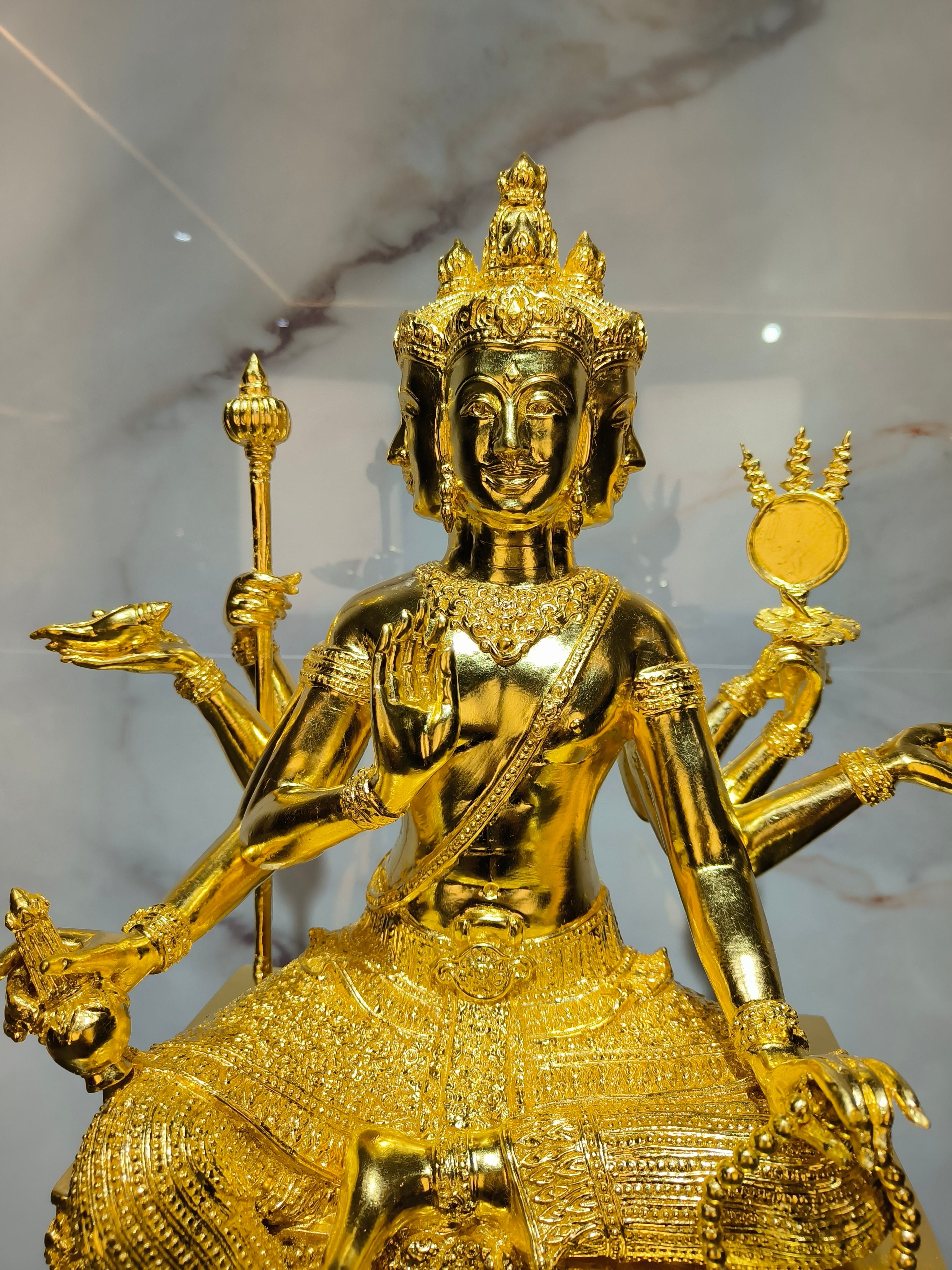 รูปหล่อ พระพรหม หน้าตัก 9 นิ้ว ปิดทองคำเปลว ปั้นต้นแบบโดยอาจารย์กรมศิลปากร