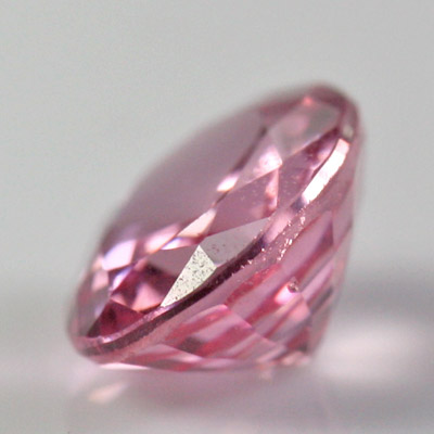 **ขายแล้ว** สปิเนลสีชมพู (Spinel) 0.78 กะรัต สีหวาน รูปร่างดี