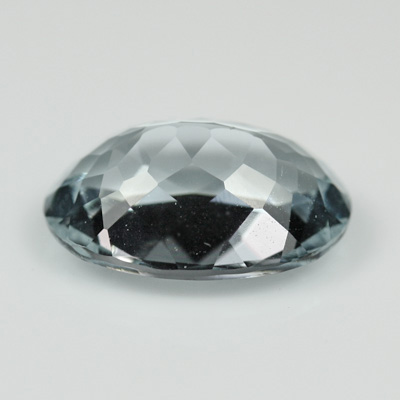 อความารีน (Aquamarine) 1.42 กะรัต รูปไข่ สีฟ้าอ่อน น้ำทะเล