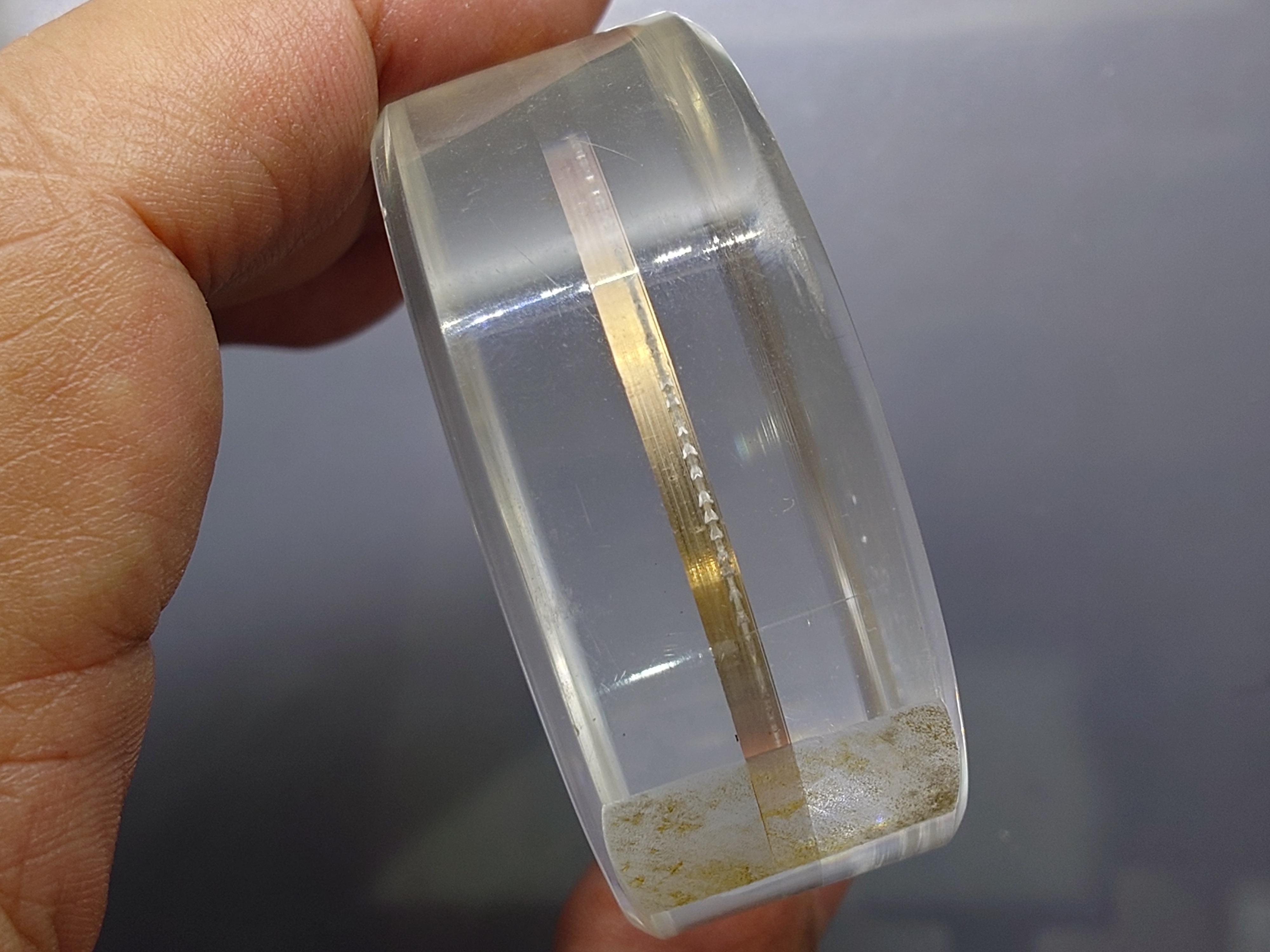 เหรียญกาหลั่ยทองที่ระลึกสร้างศูนย์การแพทย์สิริกิติ์ รพ รามาธิบดี 2534 พร้อมหุ้มอครีลิค