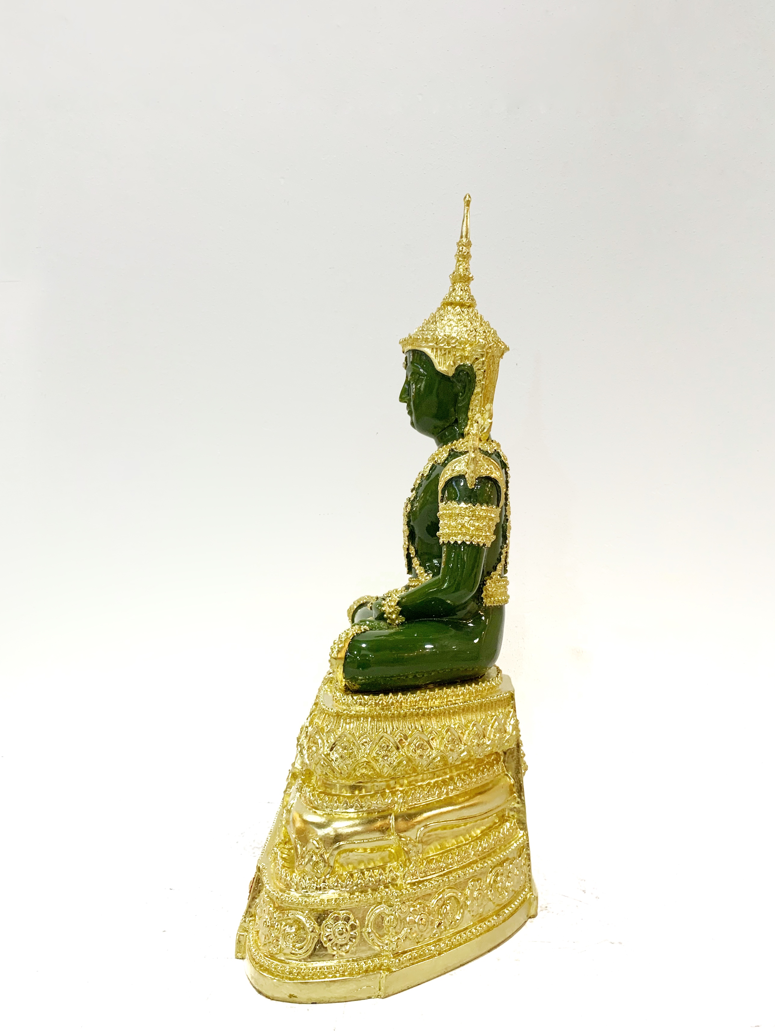 พระพุทธรูป พระแก้วมรกต ทรงเครื่องฤดูร้อน หน้าตัก 9 นิ้ว วัดพระศรีรัตนศาสดาราม ปี 2542