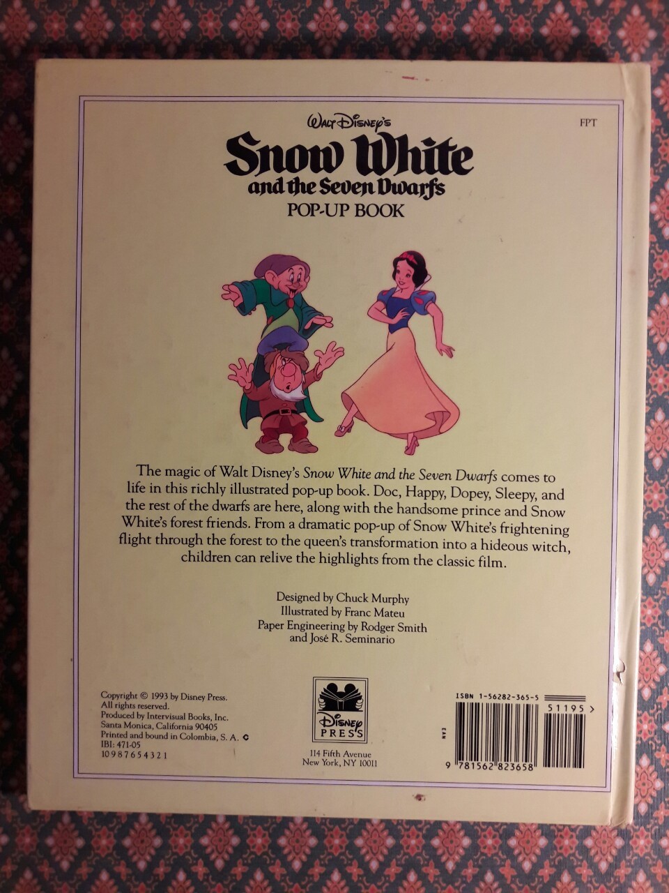 Snow White and the Seven Dwarfs Pop – Up Book