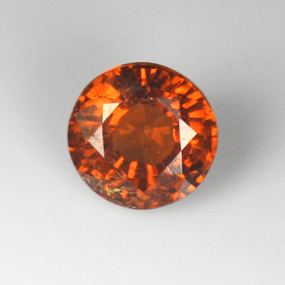 **ขายแล้ว**โกเมนสีส้มหรือสเปซซาไทท์ (Spessartite Garnet) 0.73 กะรัต สีส้ม เม็ดเล็กน่ารัก