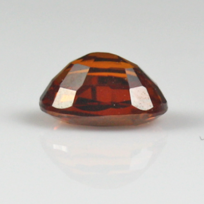 โกเมนสีส้มหรือสเปซซาไทท์ (Spessartite Garnet) 0.53 กะรัต สีส้ม เม็ดเล็กน่ารัก