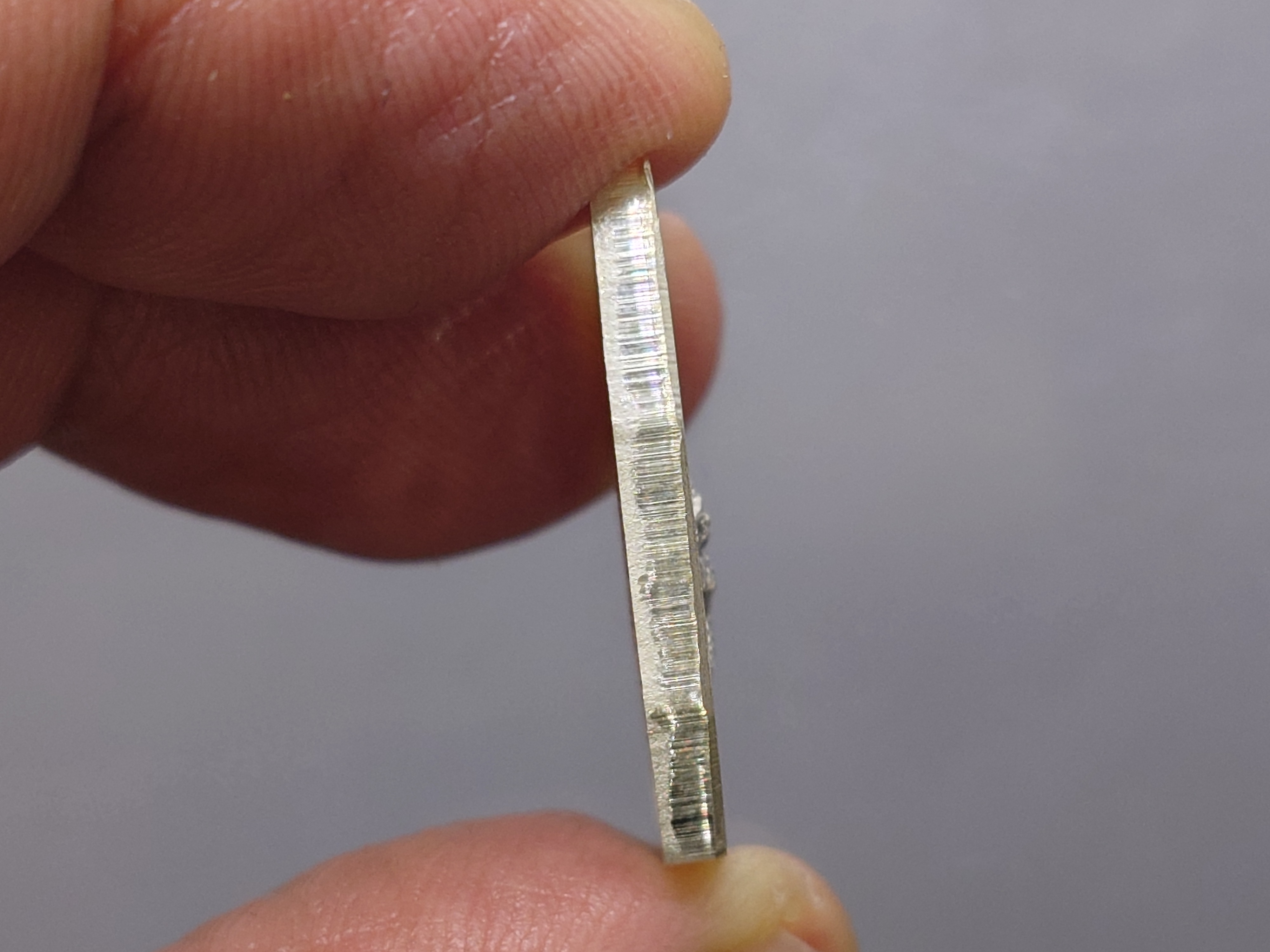 ครุฑ อาจารย์วราห์ เนื้อเงิน ที่ระลึกกฐินพระราชทาน วัดโพธิ์ทอง บางมด ปี2562 พร้อมกล่องเดิม