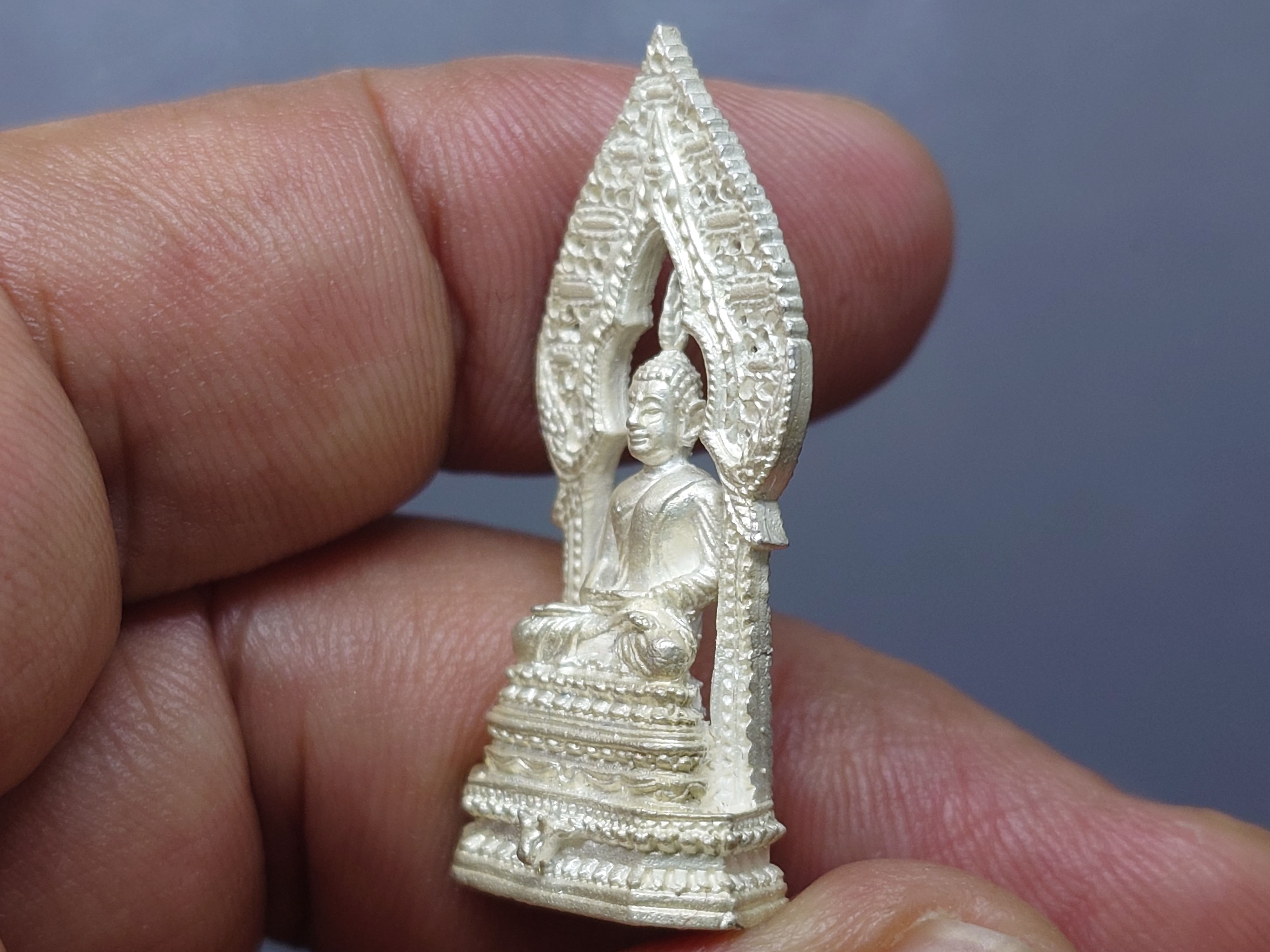 พระกริ่งนิรันตราย ฉลองสิริอายุครบ 8 รอบ สมเด็จพระมหาวีรวงศ์ เนื้อเงิน วัดราชประดิษฐสถิตมหาสีมาราม ปี2543 พร้อมตลับเดิม