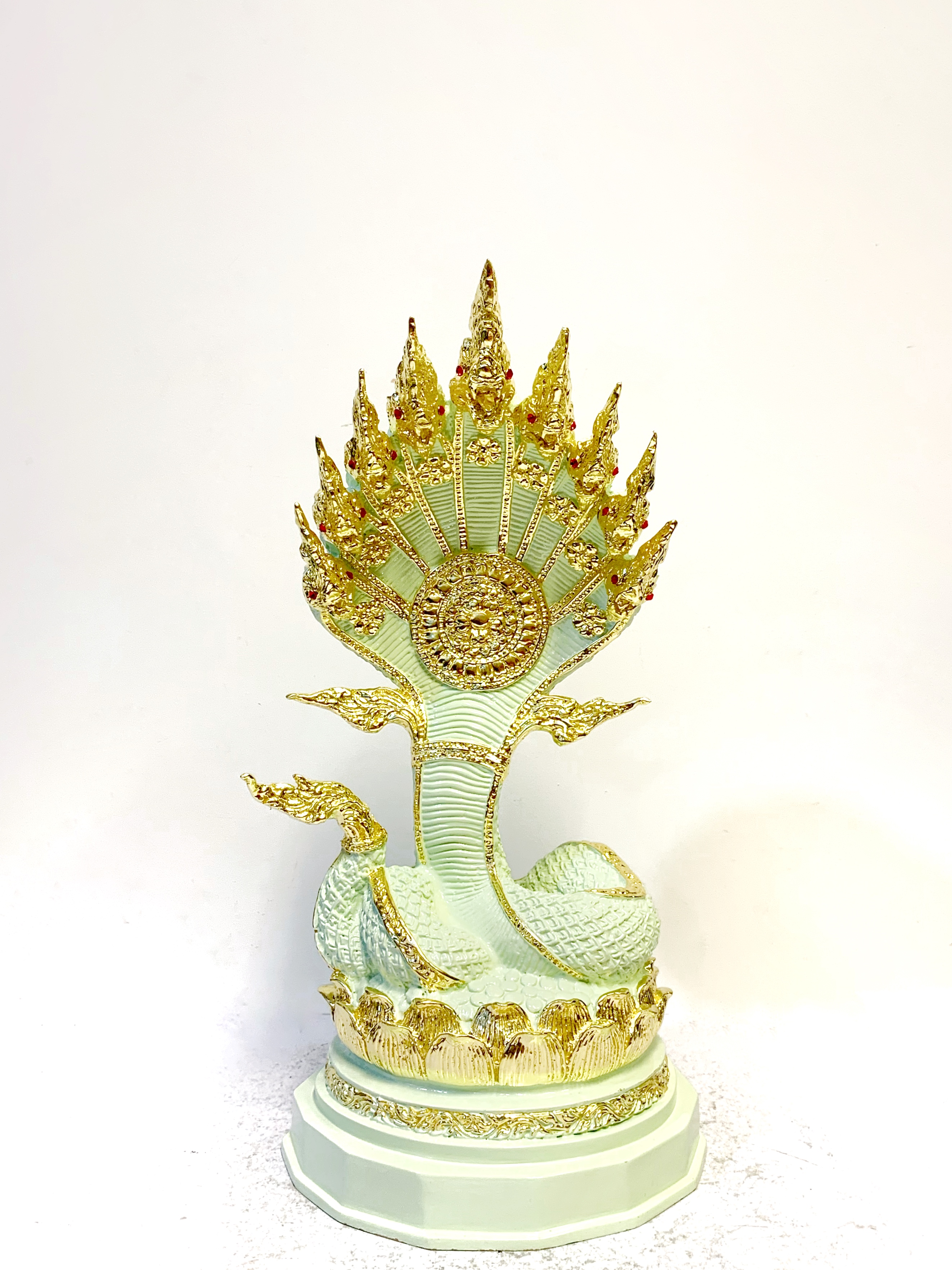 เทวรูป พญานาค 9 เศียร