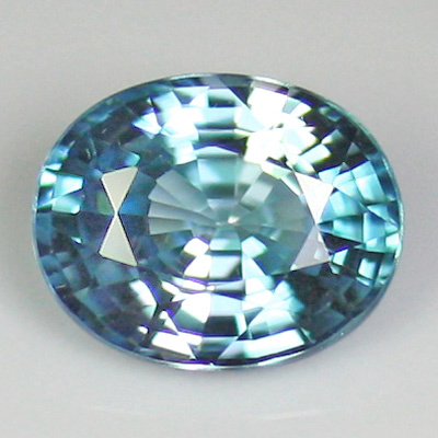 เพทายสีฟ้า (Blue Zircon) 3.75 กะรัต สีฟ้าน้ำทะเล รูปไข่