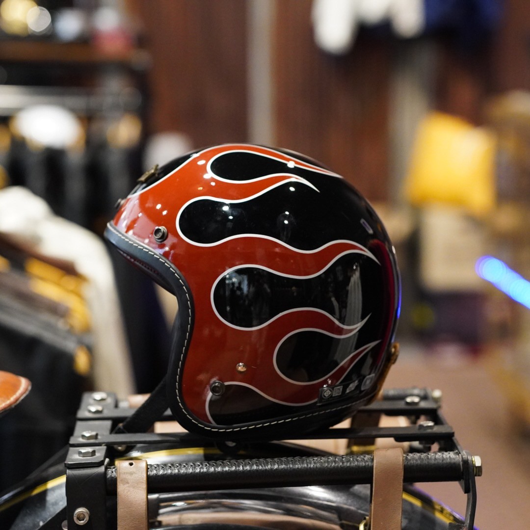 Mototwist helmet (ดำเงาลายไฟ) (สอบถามไซส์ก่อนสั่งซื้อ)