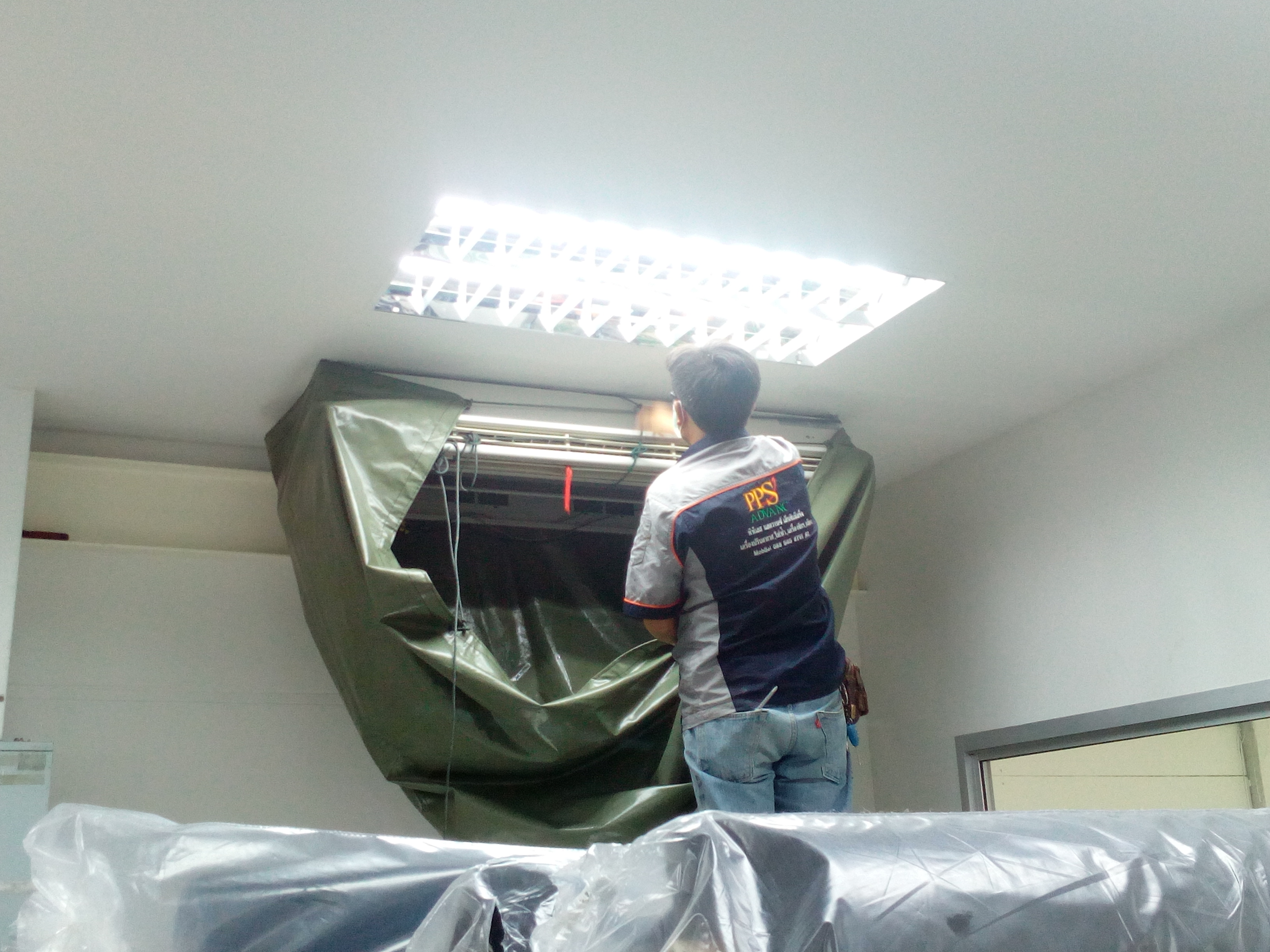 PM CLEANING AIR CONDITION CEILING TYPE 25000 btu - 35000 btu