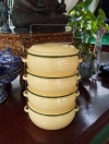 ปิ่นโตโบราณ 4 ชั้น สีเหลืองไข่ไก่