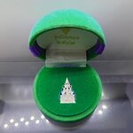 พระพุทธชินราช เนื้อเงิน รุ่นปิดทอง พิมพ์เล็ก สูง 2 ซ.ม. วัดพระศรีรัตนมหาธาตุฯ จ.พิษณุโลก พ.ศ.2547 พร้อมกล่องเดิม