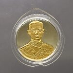 เหรียญที่ระลึกคามิโอ เนื้อเงินขัดเงา หน้าทองคำแท้ ที่ระลึกกาญจนาภิเษก ขนาด 22.5 ม.ม.สร้างน้อย หายาก รับประกันแท้