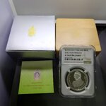 เหรียญเกรด PF 70(เกรดแชมป์โลก)เหรียญ 800 บาท เงินขัดเงา ที่ระลึก 80 พรรษา รัชกาลที่ 9 พ.ศ.2550 PF70 ULTRA CAMEO NGC พร้อมอุปกรณ์ครบ