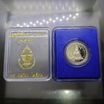 พระพุทธชินราช 2 หน้า รุ่นเสาร์ 5 เนื้อเงินขัดเงา บล็อกนอก พิมพ์เล็ก ขนาด 2.5 เซ็น วัดพระศรีรัตนมหาธาตุๆ ปี 2537 พร้อมกล่องเดิม สภาพสวย