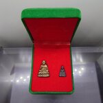 พระกริ่งหลวงพ่อทวด เนื้อนะวะโลหะพิเศษ วัดช้างให้ รุ่นสร้างวิหาร อาจารย์นอง วัดทรายขาว ปัตตานี ปี2537 พร้อมกล่องเดิม