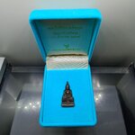 พระกริ่งไพรีพินาศ เนื้อนวะ ขนาดสูง 3 เซน ธนาคารกสิกร สร้าง วัดบวรนิเวศวิหาร พ.ศ.2535 พร้อมกล่องเดิม