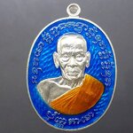 เจริญพร 2 พิมพ์ครึ่งองค์(ป๋อง สุพรรณ) เนื้อเงิน ลงยาฟ้า ลงยาจีวร หลวงพ่อพัฒน์ วัดห้วยด้วน โคท 5974