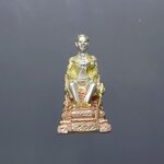 พระบรมรูป รัชกาลที่9 นั่งบัลลังค์ เนื้อเงินสามกษัตริย์ ทรายนวลขัดเงา ญสส สมเด็จพระสังฆราช วัดบวรนิเวศวิหาร โคท 5037 พ.ศ.2540 ไม่มีกล่อง