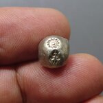 พดด้วง ขนาด สลึง(บล็อกหายาก บล็อก12 กีบ) ตราพระแสงจักร-พระมหามงกุฎ รัชกาลที่4 พ.ศ.2394 ขนาดหายาก สภาพสวย