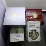 เหรียญเกรด PF 70(เกรดแชมป์โลก)เหรียญ 800 บาท เงินขัดเงา ที่ระลึก 5 รอบ ฟ้าหญิงจุฬาภรณฯ พ.ศ.2560 PF70 ULTRA CAMEO NGC พร้อมอุปกรณ์ครบ