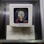 เหรียญที่ระลึก 100 ปี ร.พ.จุฬาฯ สภากาชาดไทย เนื้อเงิน พระบรมรูป รัชกาลที่9 หลัง ภปร พ.ศ.2557 พร้อมกล่องเดิม ใบเซอร์