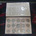 สมุดเหรียญครบชุด 1 บาท 15 วาระ ปกหนังสีเขียว จากกรมธนารักษ์ ใม่ผ่านใช้(ผลิต จำกัด)