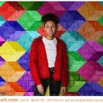 ตัวอย่างวอลเปเปอร์พิมพ์ลายอิฐบล็อกหลากสี เปลี่ยนผนังปูนเก่าๆ เป็นผนังแนวสตรีทสุดคูลง่ายๆ ด้วยวัสดุ3M