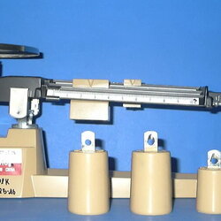 เครื่องชั่งทริเปิ้ลบีม (Triple Beam Balance Lark Brand)