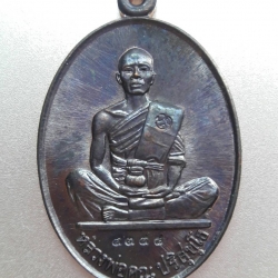 เหรียญหลวงพ่อคูณ รุ่นสร้างบารมี 91 ผู้สร้างคนเดียวกับ รุ่นสร้างบารมี 19 โค็ต ๙๓๙๘