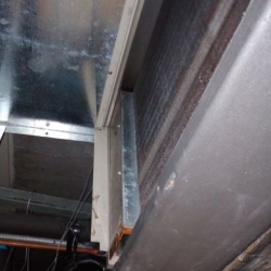 งานล้างแอร์ CARRIER 100000 BTU/H จำนวน 7 ตัว พร้อมทั้งติดตั้งท่อ DUCT ด้าน AIR INLET